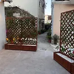 Lohias House Apartamento