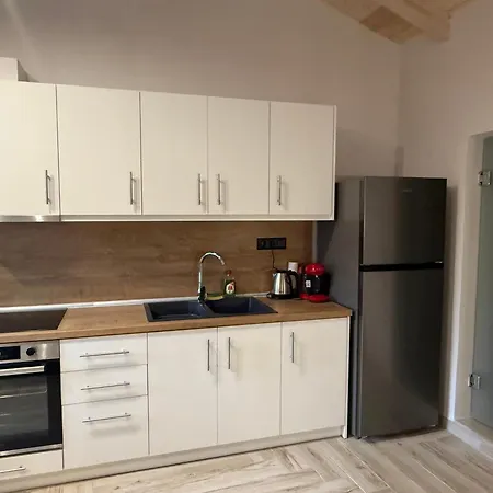 Lohias House Apartment *